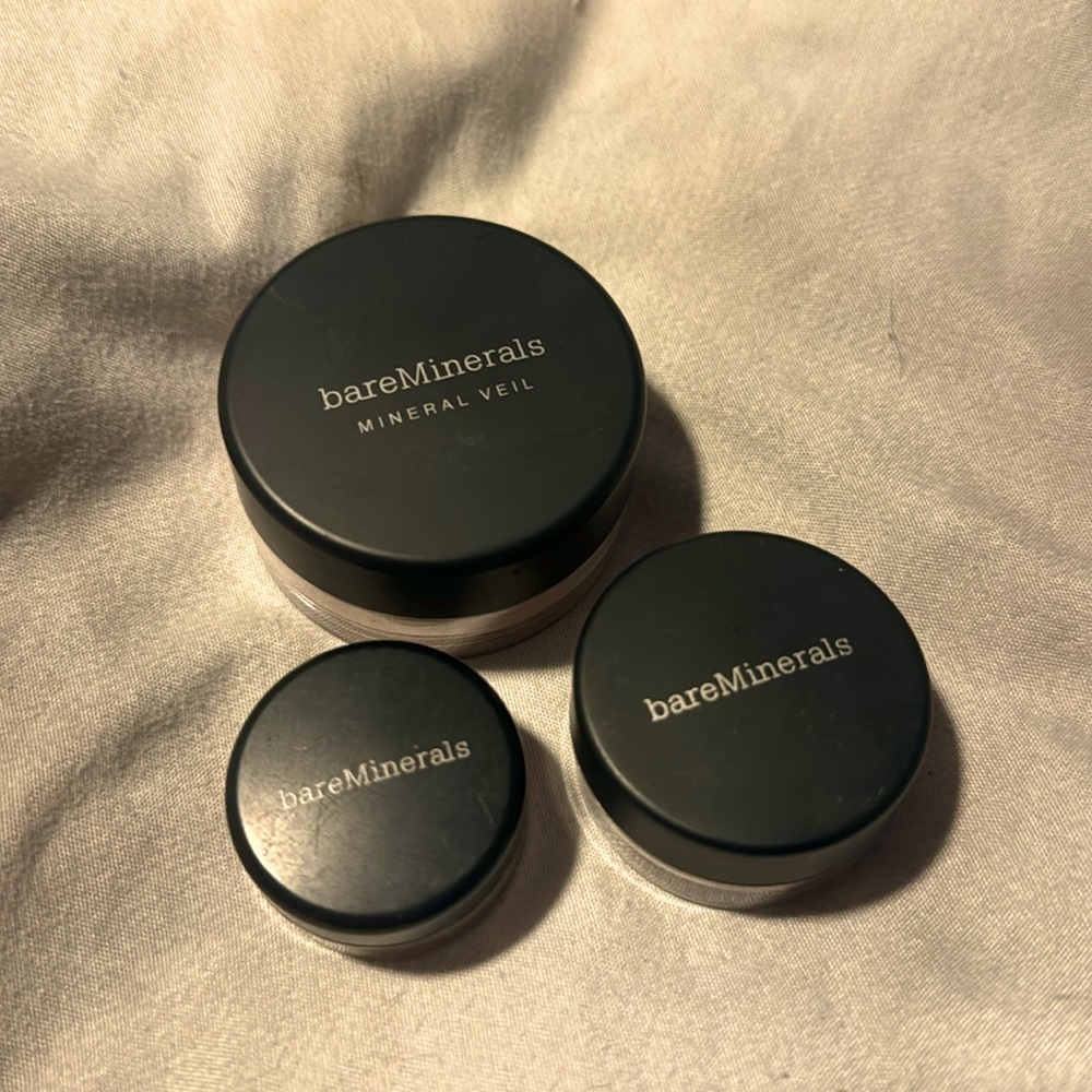 Bare minerals illuminating mineral veil, gold dipped eye color, and concealer!